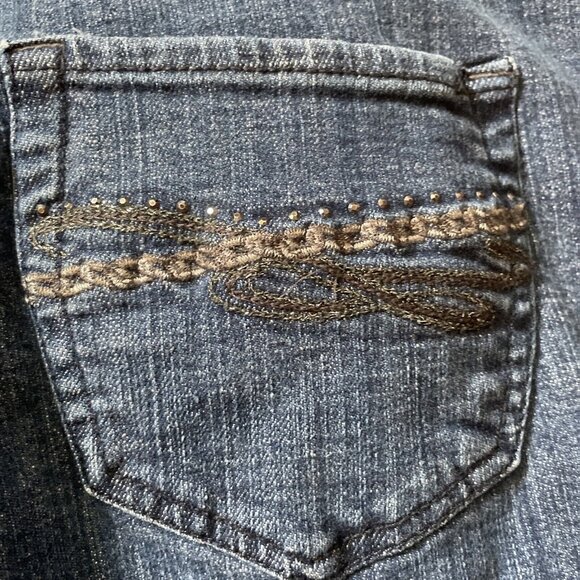 Style & Co. Petite Jeans Womens Size 14P Tummy Control Capri Zip Fly Bedazzled - Picture 13 of 13
